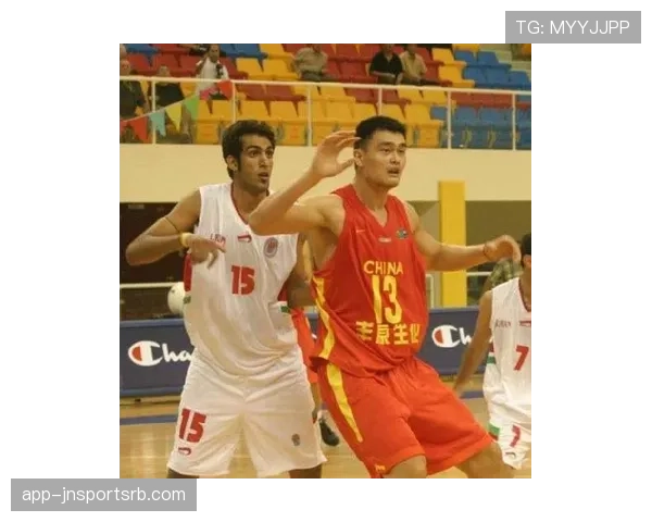 杜丽家那物业费怕是天价，篮球场上拼劲一把，回家尺度又不一样了吧？