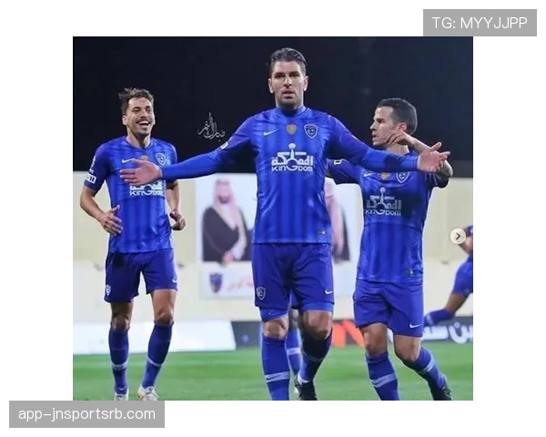 为何特罗萨德长期被忽视？效率型前锋的真实价值